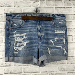 AEO Stretch Mom Short Distressed Cuff 18